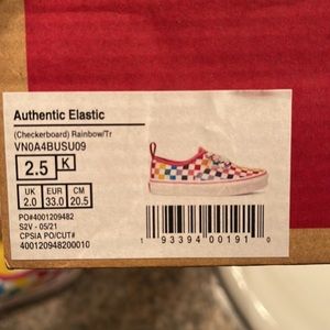Vans. 2.5 youth. Checkerboard rainbow